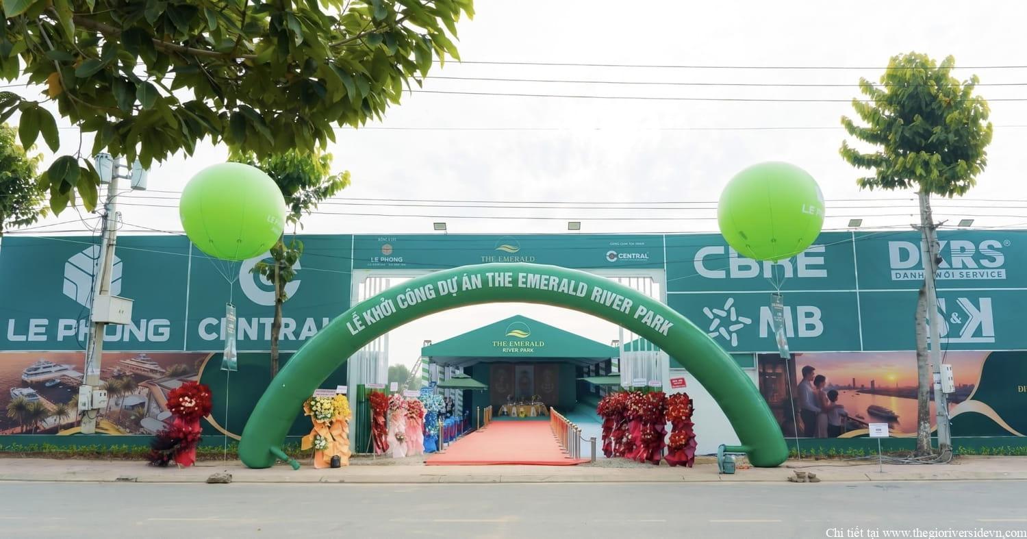 Góc nhìn quang cảnh dự án The Emerald River Park trong ngày lễ khởi công 27-05-2026, thể hiện phạm vi dự án và bối cảnh