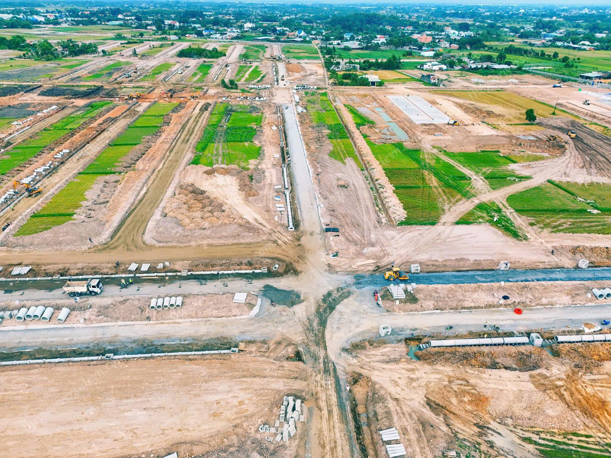 Tiến độ Vinhomes Green City (10)