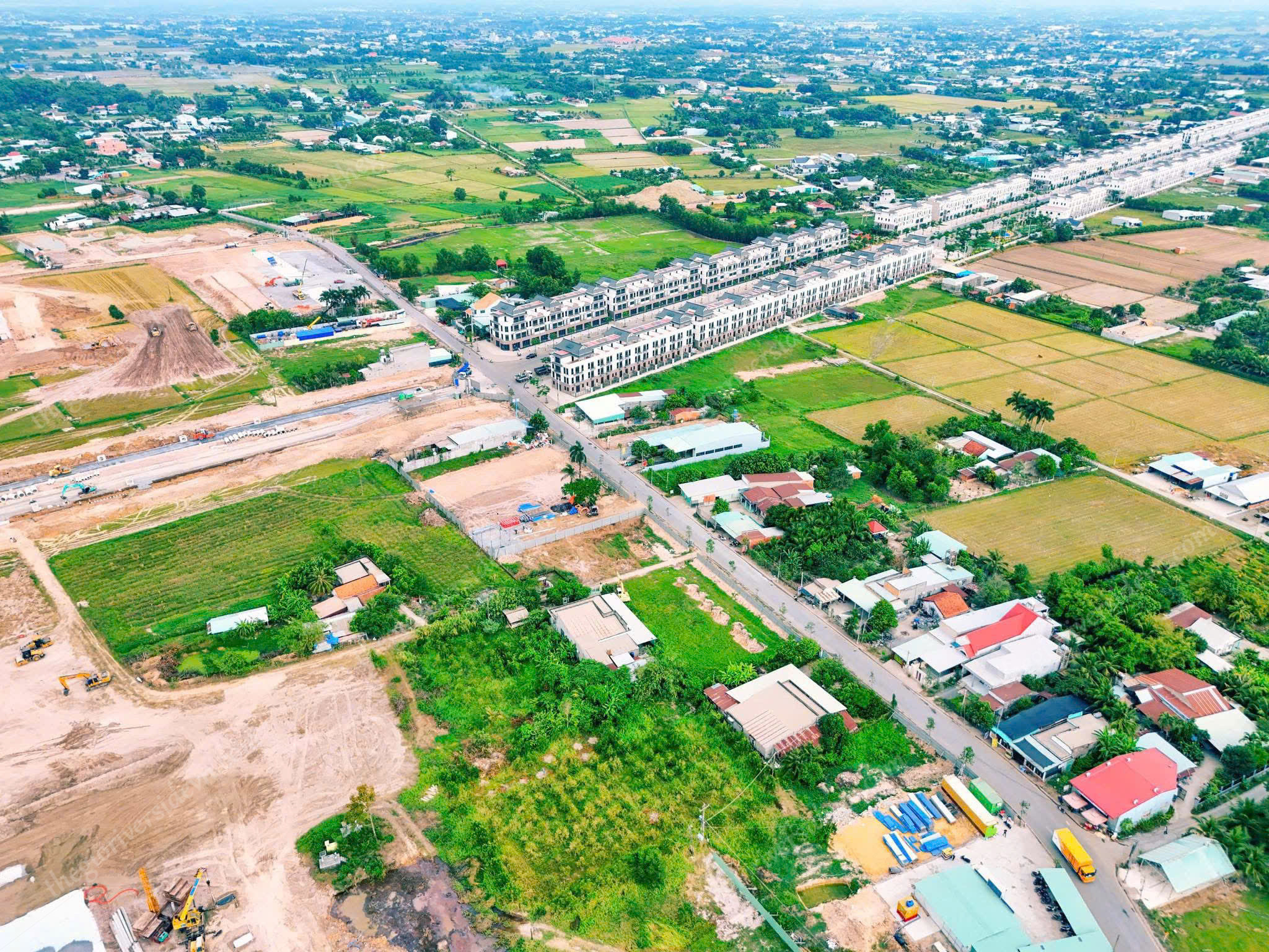 Tiến độ Vinhomes Green City (13)