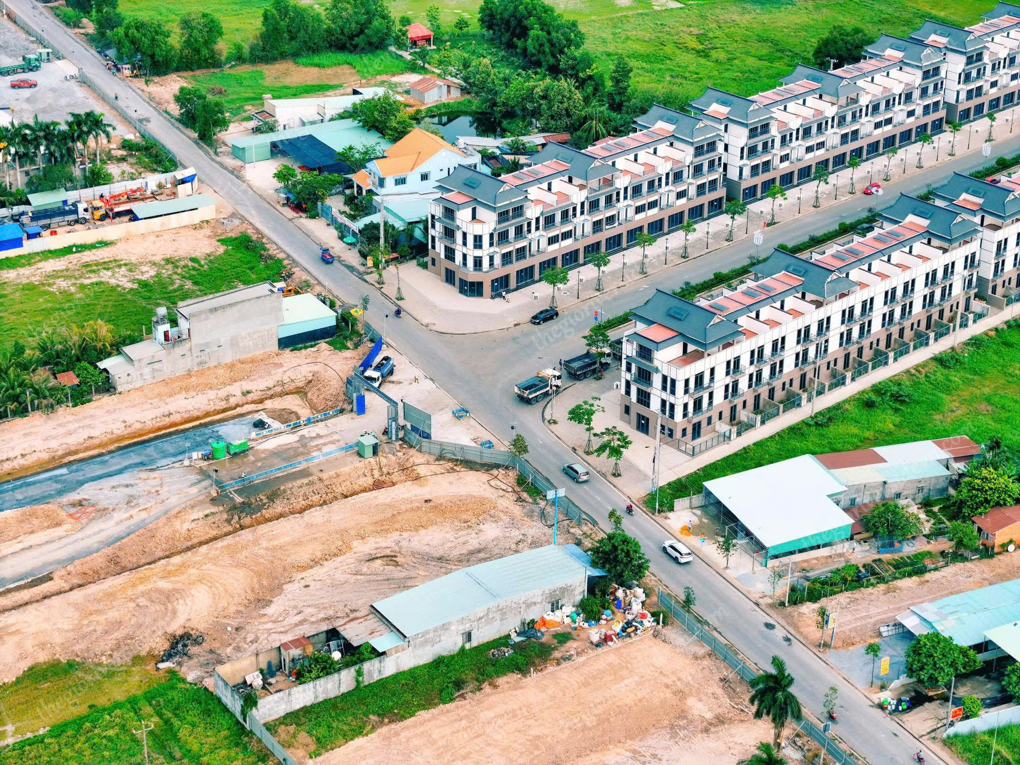 Tiến độ Vinhomes Green City (14)